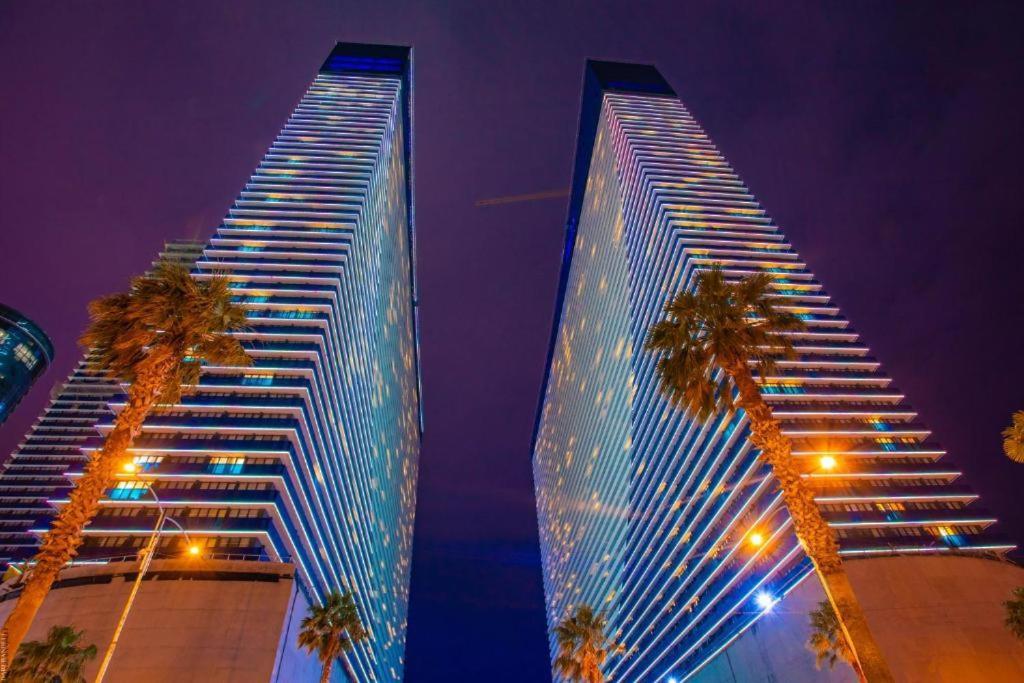Orbi City- Twin Towers Corpus C Batumi Kültér fotó